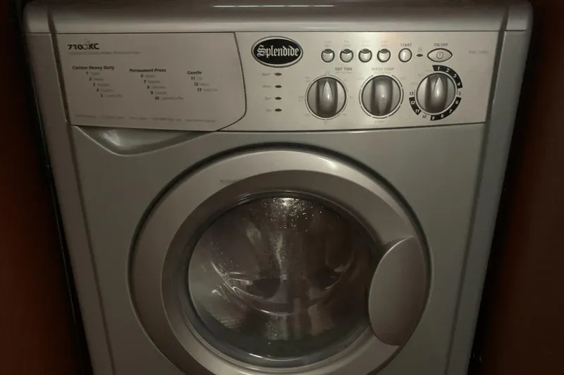 Magpie III Yacht Photos Pics 