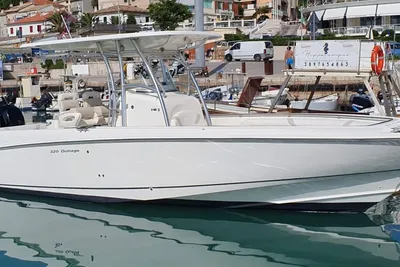 Boston Whaler Outrage 320