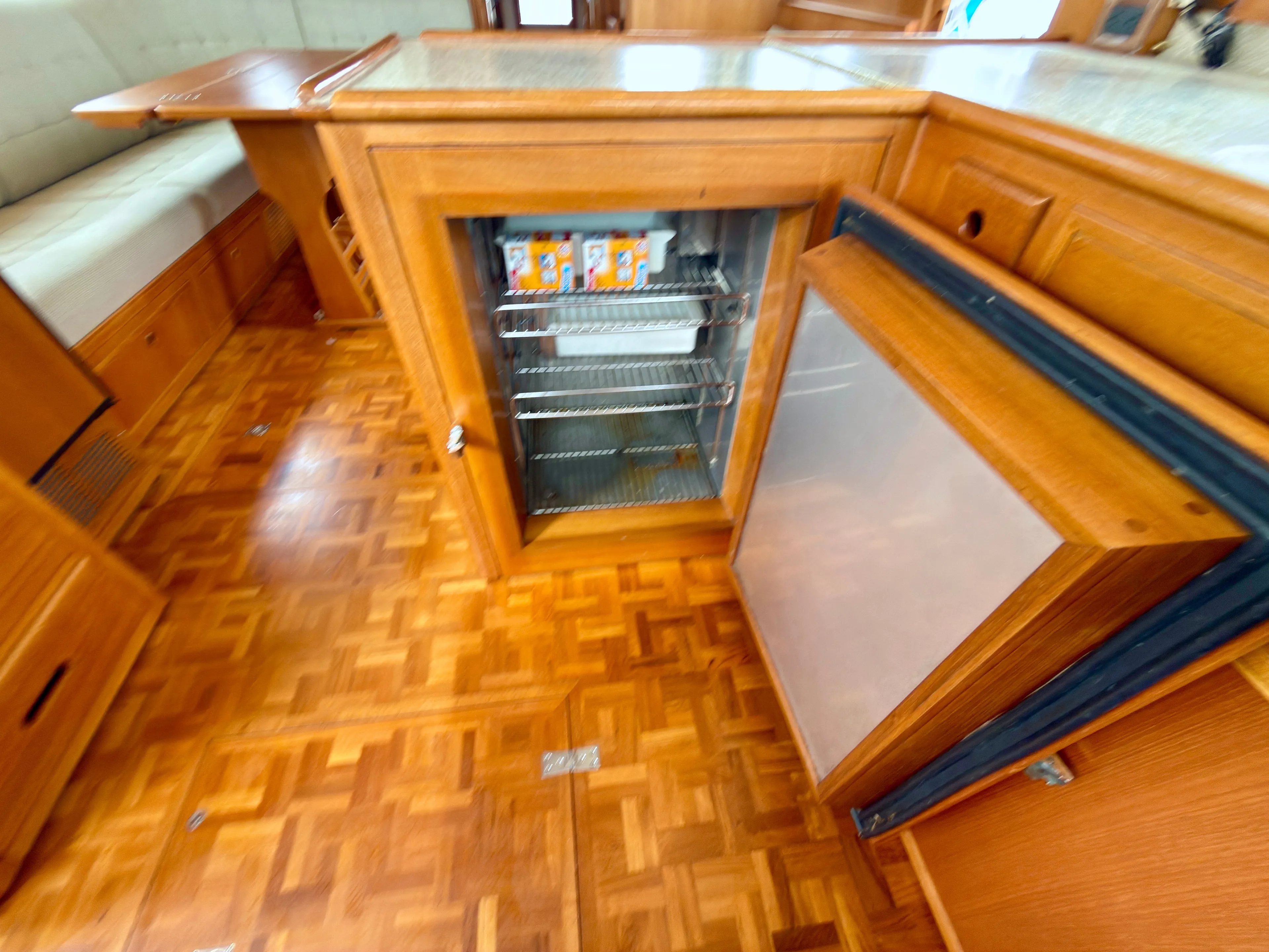 Tenacious Yacht Photos Pics 