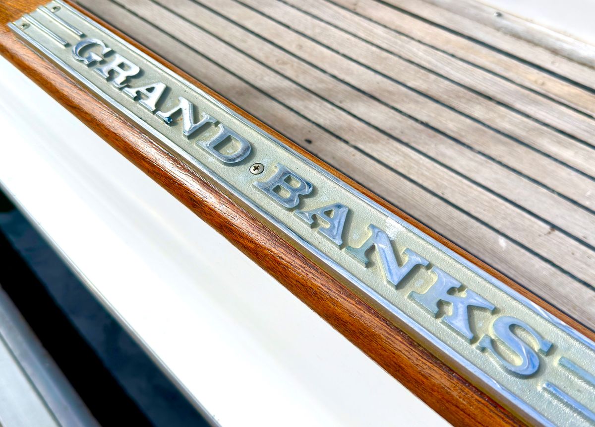 2003 Grand Banks 42 