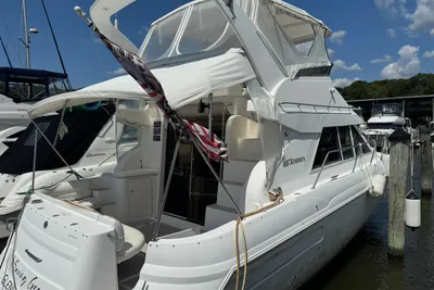Cruisers Yachts 3580 Flybridge
