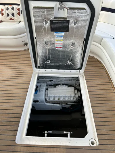  Yacht Photos Pics 2007 Sea Ray 52 Sundancer engine compartment with open hatch on teak deck.