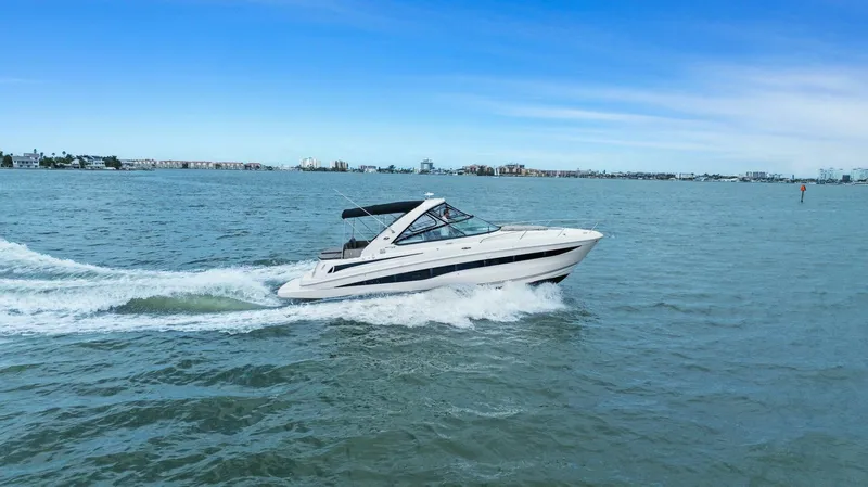 Lil Sea Sass Yacht Photos Pics 2014 Sea Ray 370 Venture (Lil Sea Sass)-Profile Starboard