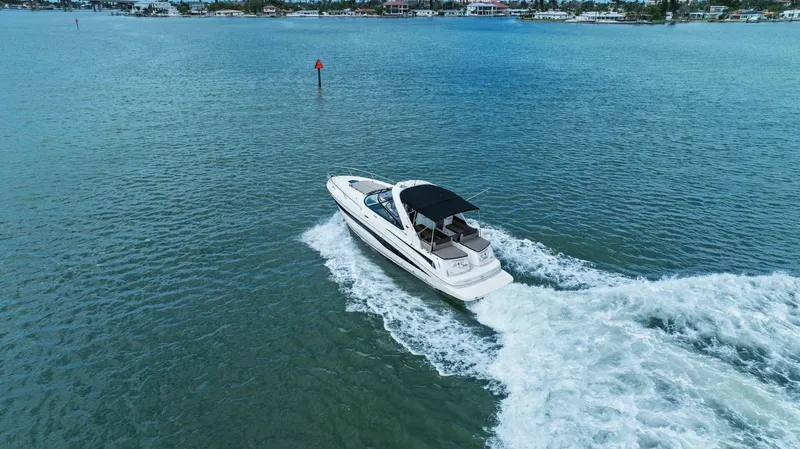 Lil Sea Sass Yacht Photos Pics 2014 Sea Ray 370 Venture (Lil Sea Sass)-Profile Stern 3/4 Port