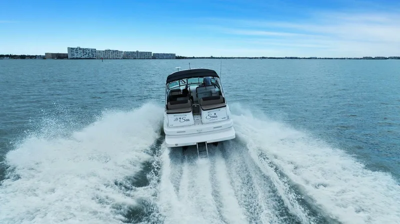 Lil Sea Sass Yacht Photos Pics 2014 Sea Ray 370 Venture (Lil Sea Sass)-Profile Stern