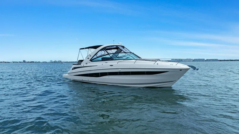 Lil Sea Sass Yacht Photos Pics 2014 Sea Ray 370 Venture (Lil Sea Sass)-Profile Bow 3/4 Starboard