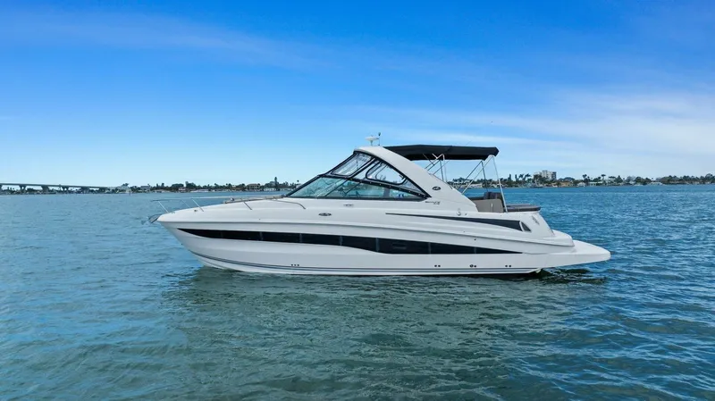 Lil Sea Sass Yacht Photos Pics 2014 Sea Ray 370 Venture (Lil Sea Sass)-Profile Port