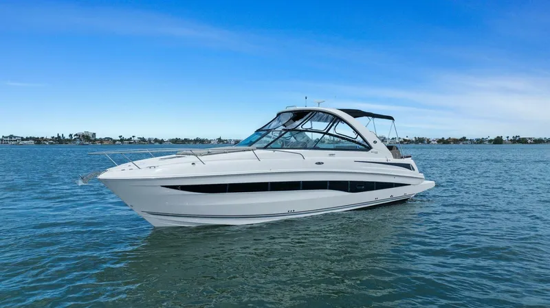 Lil Sea Sass Yacht Photos Pics 2014 Sea Ray 370 Venture (Lil Sea Sass)-Profile Bow 3/4 Port