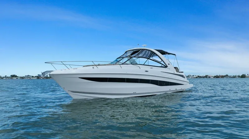 Lil Sea Sass Yacht Photos Pics 2014 Sea Ray 370 Venture (Lil Sea Sass)-Profile Bow 3/4 Port