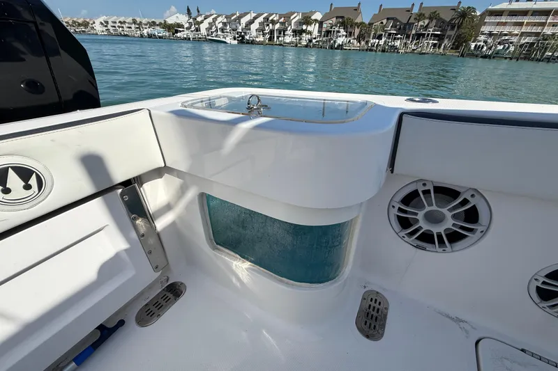  Yacht Photos Pics Interior of a 2020 Streamline 45 boat with waterfront view and speaker system.