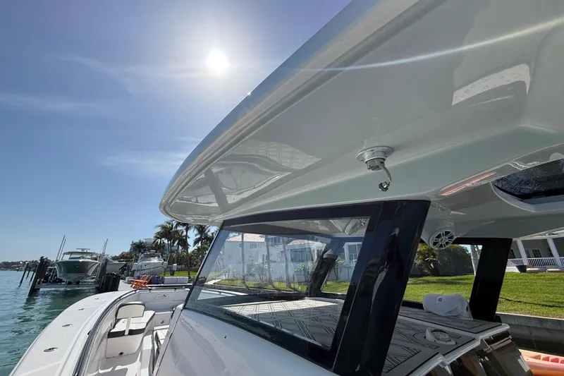  Yacht Photos Pics 2020 Streamline 45 boat docked under sunny sky, showcasing sleek design and modern features.