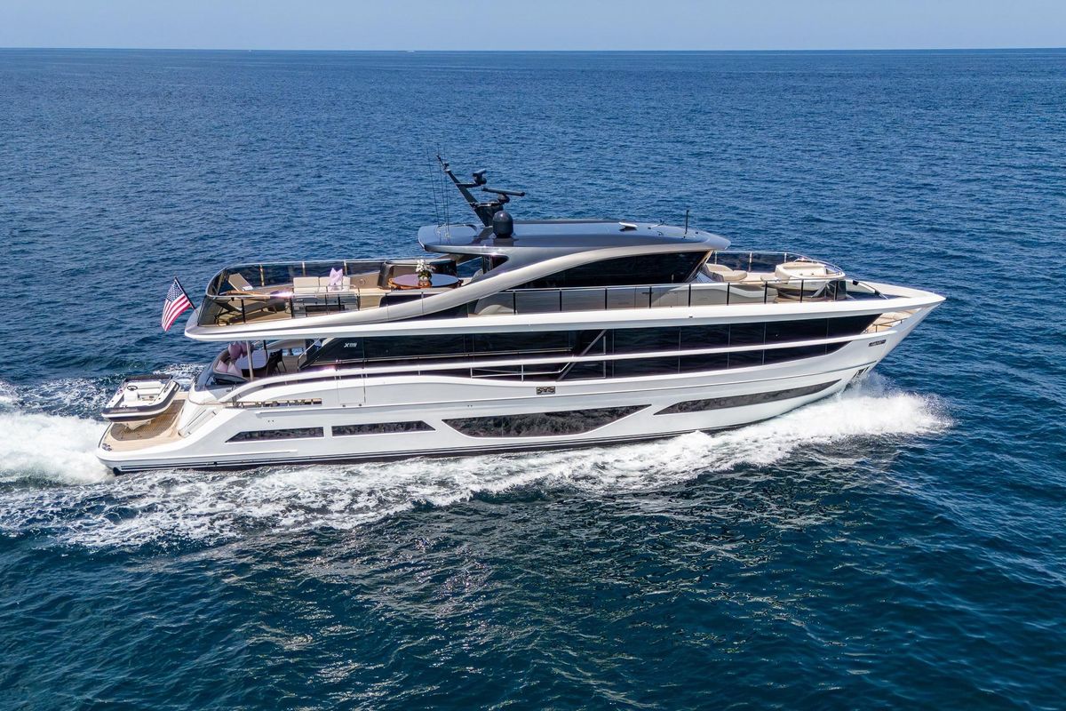 2022 Princess 95 