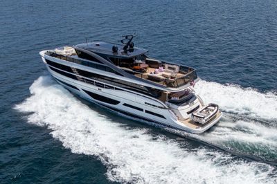 Yacht