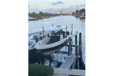 Chris-Craft Catalina 30