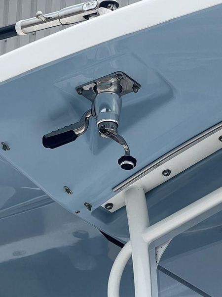 2022 Twin Vee 340 Center Console GFX