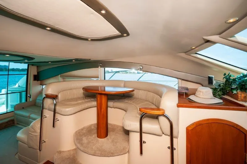 Knot Fair Yacht Photos Pics 2006 47 Cruisers Yachts SS - Salon