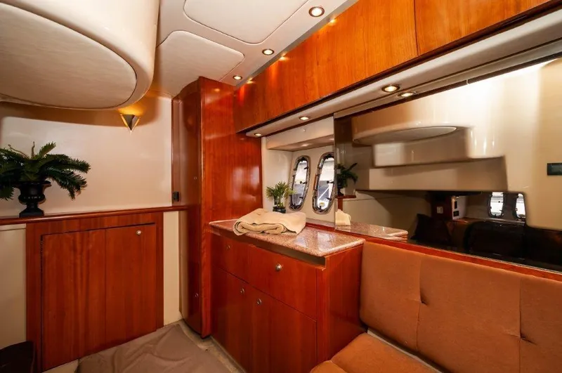 Knot Fair Yacht Photos Pics 2006 47 Cruisers Yachts SS - Guest Stateroom