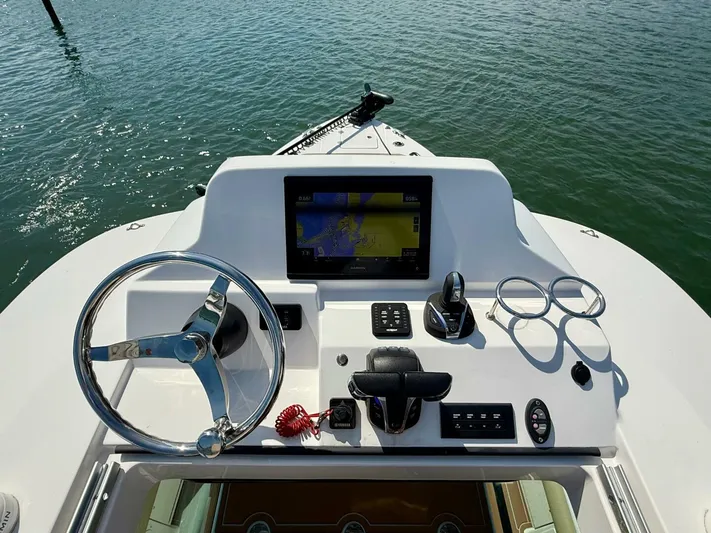  Yacht Photos Pics 2022 Everglades 273cc - Image 23