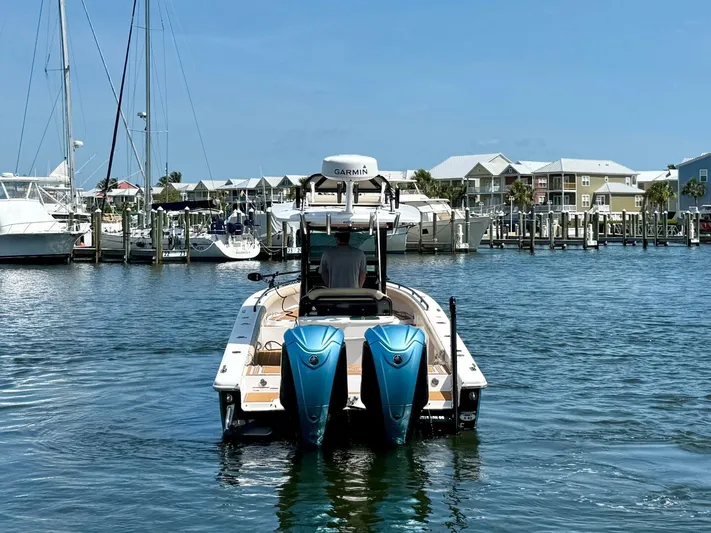  Yacht Photos Pics 2022 Everglades 273cc - Image 4