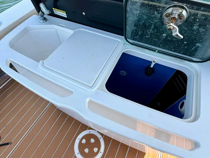  Yacht Photos Pics 2022 Everglades 273cc - Image 15