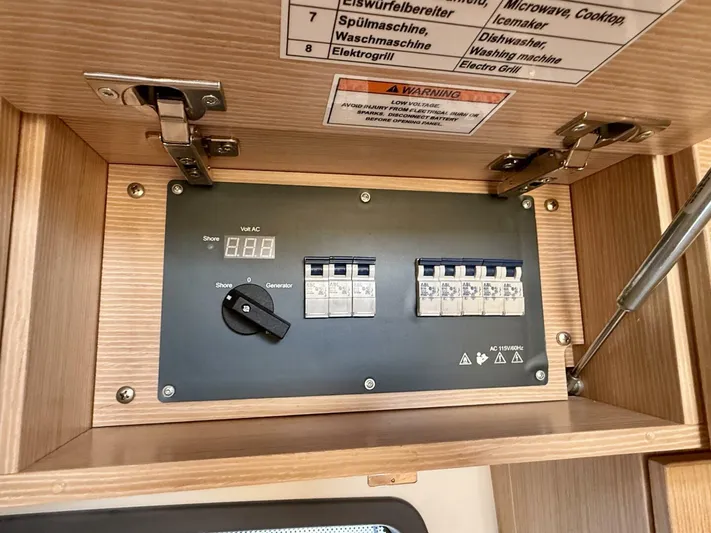  Yacht Photos Pics 2022 Bavaria Sr41 - Image 40