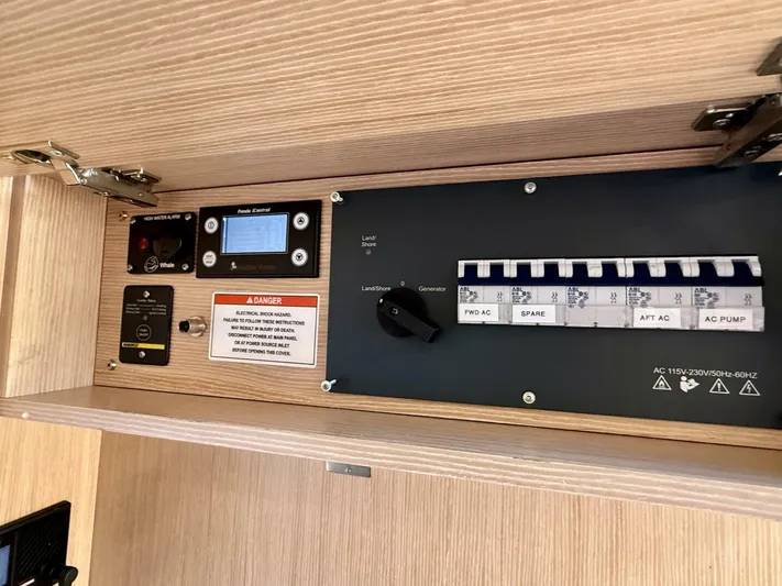  Yacht Photos Pics 2022 Bavaria Sr41 - Image 39