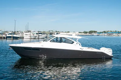 2023 Pursuit DC 365 Dual Console