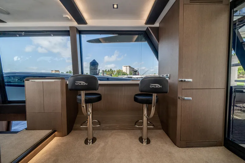  Yacht Photos Pics 2019-Galeon-640-Fly-MarineMax-Yacht-Center