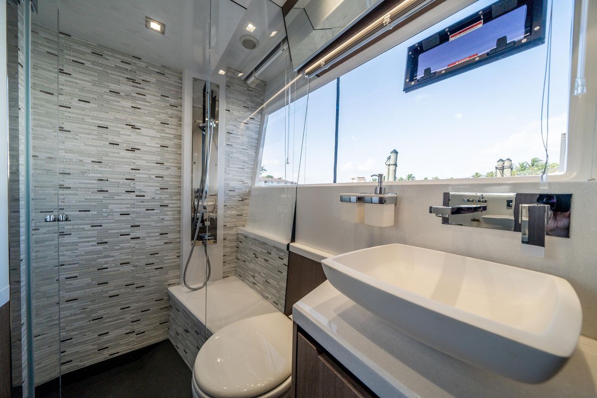 2019 Galeon 64 
