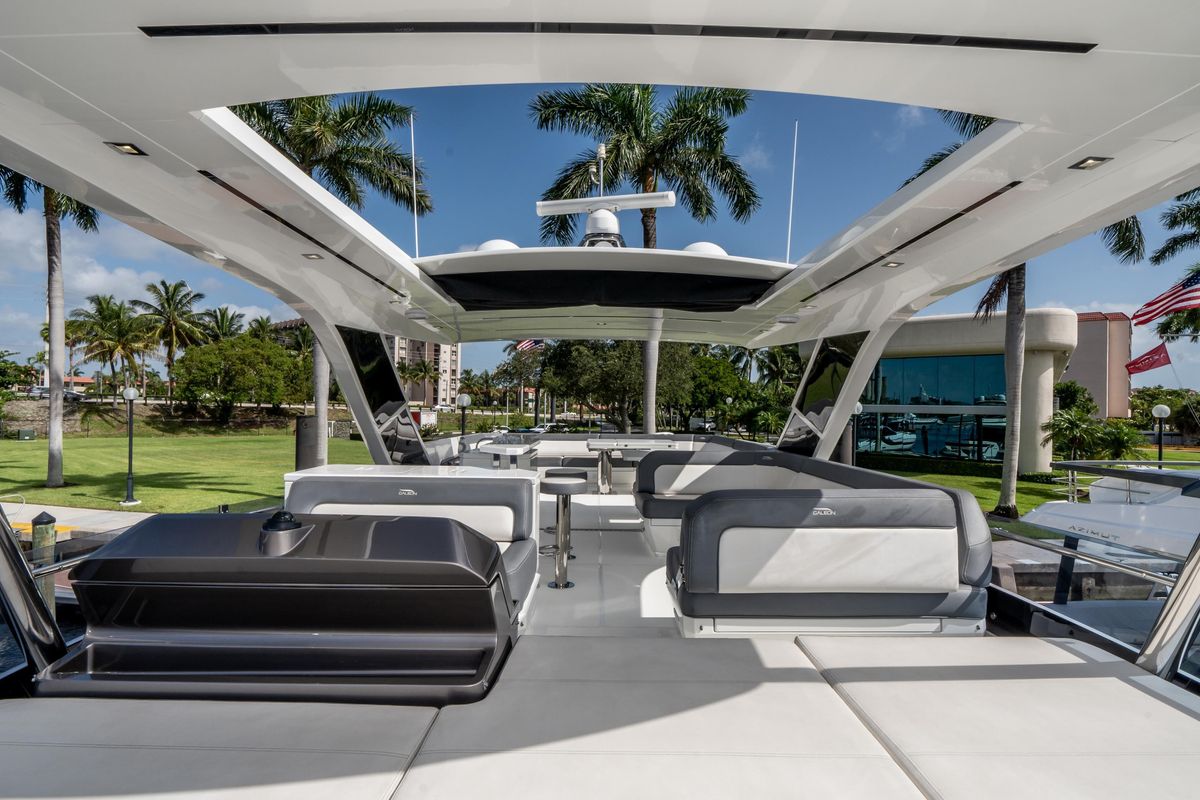 2019 Galeon 64 