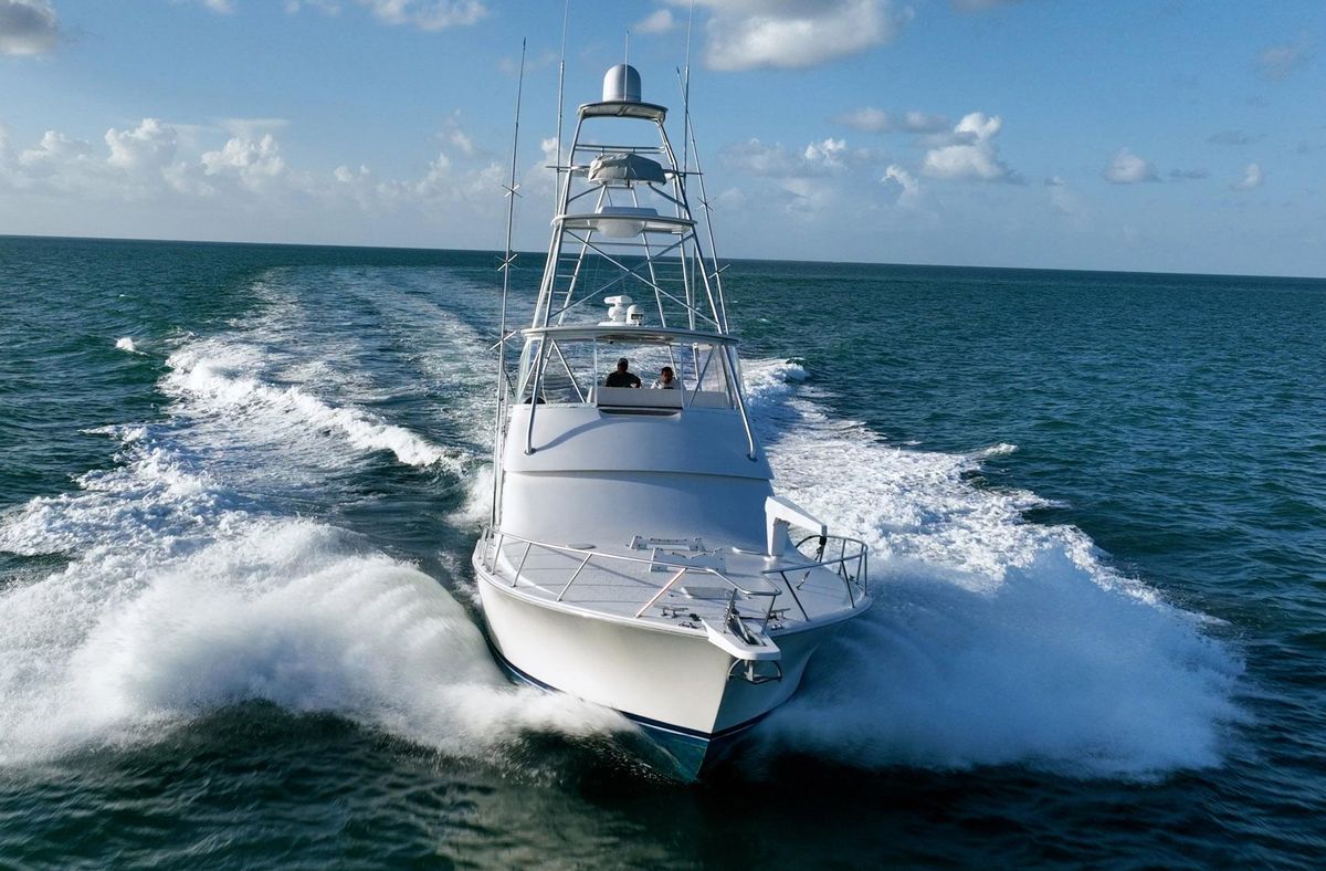 2005 Viking 48 