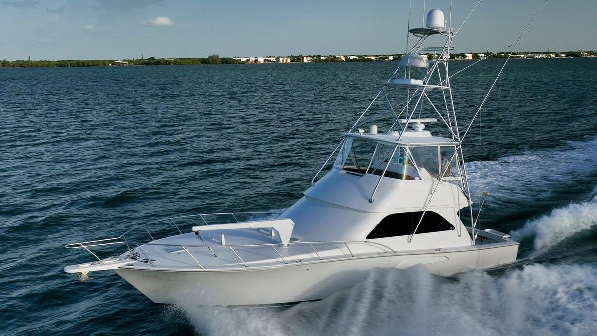 2005 Viking 48 