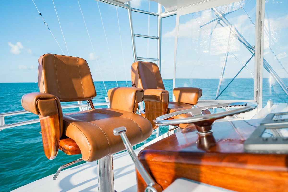 2005 Viking 48 