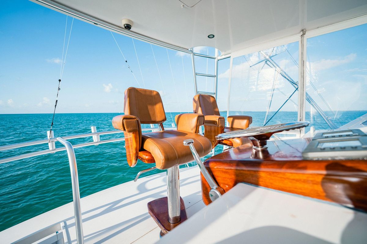 2005 Viking 48 