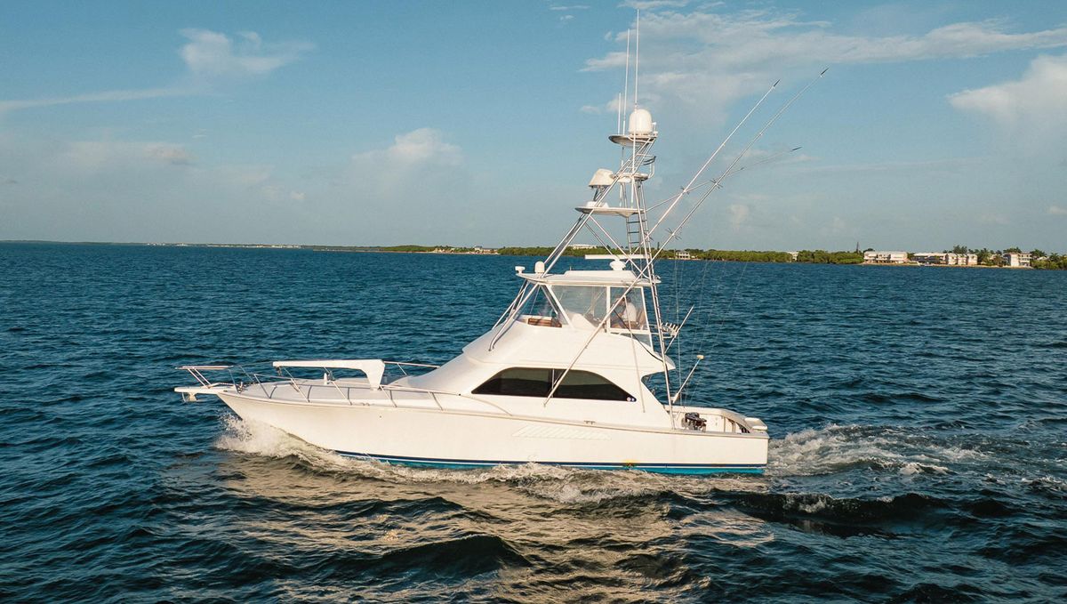 2005 Viking 48 