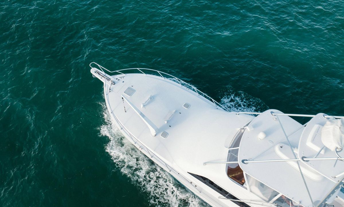 2005 Viking 48 