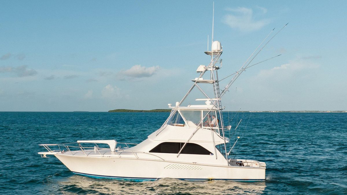 2005 Viking 48 