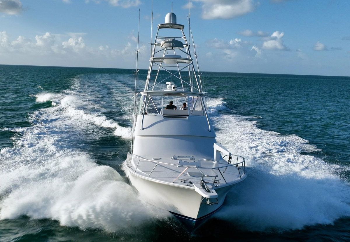 2005 Viking 48 