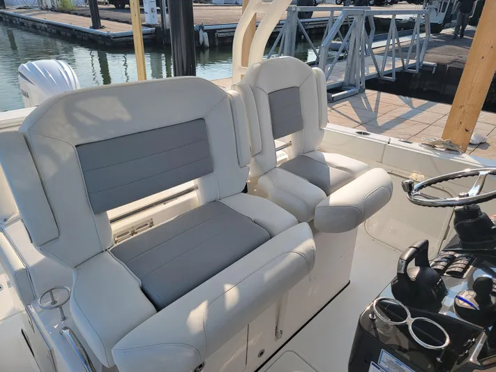 Over Bohr’d Yacht Photos Pics 