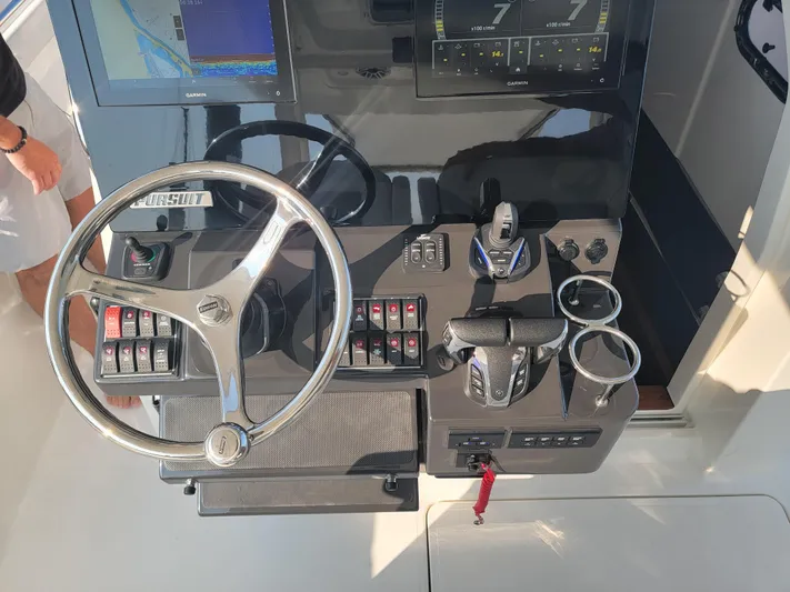 Over Bohr’d Yacht Photos Pics 