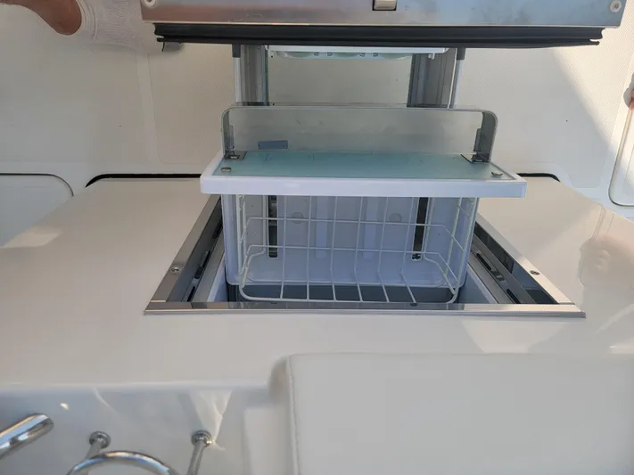 Over Bohr’d Yacht Photos Pics 