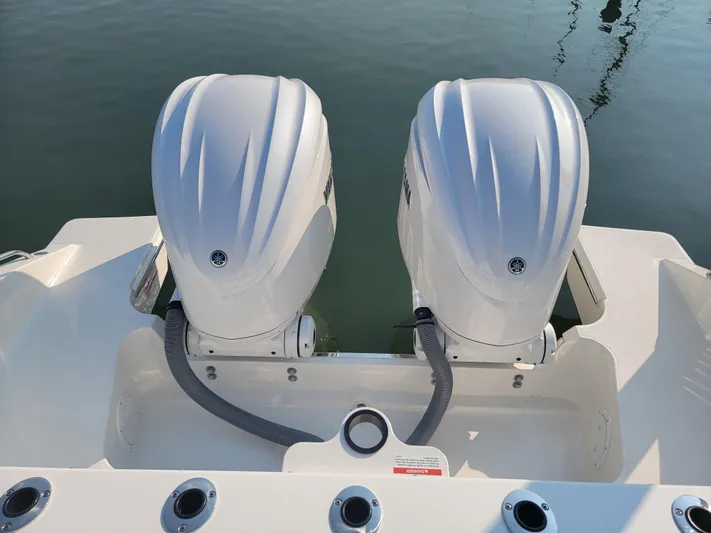 Over Bohr’d Yacht Photos Pics 