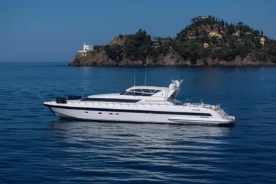 1999 Custom Overmarine 105 Sport