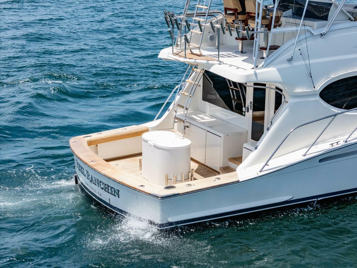 2004 Hatteras 54 