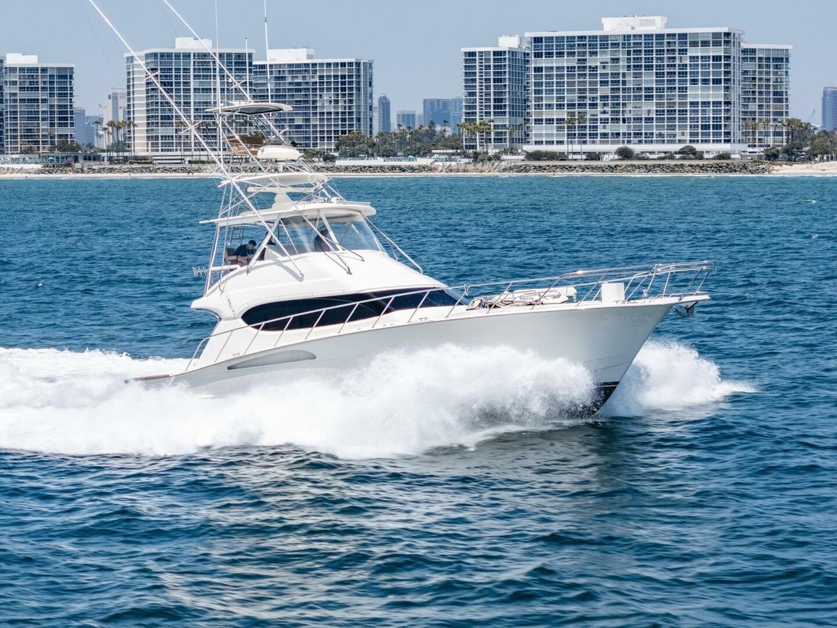 2004 Hatteras 54 