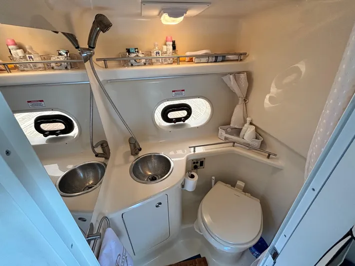 Sea Suite Yacht Photos Pics 