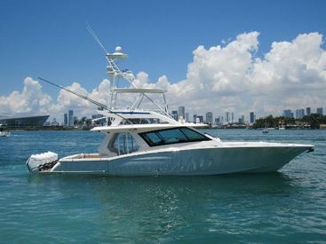 2021 53' Scout-530 LXF Miami Beach, FL, US
