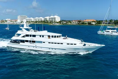 1990 Heesen 145
