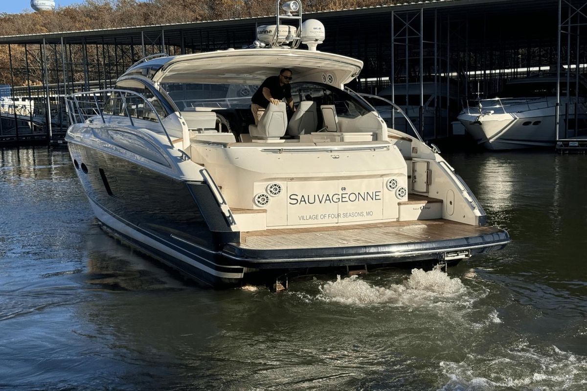 2013 Princess 42 