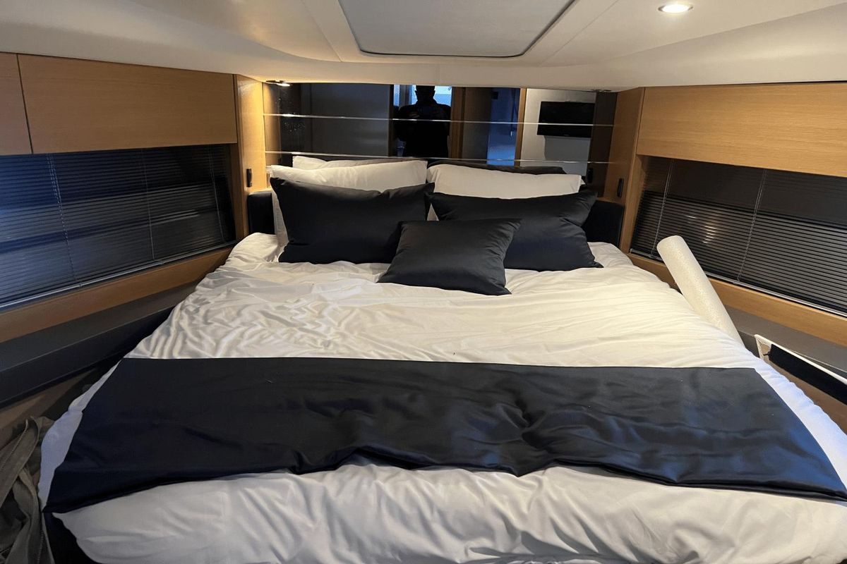 2013 Princess 42 